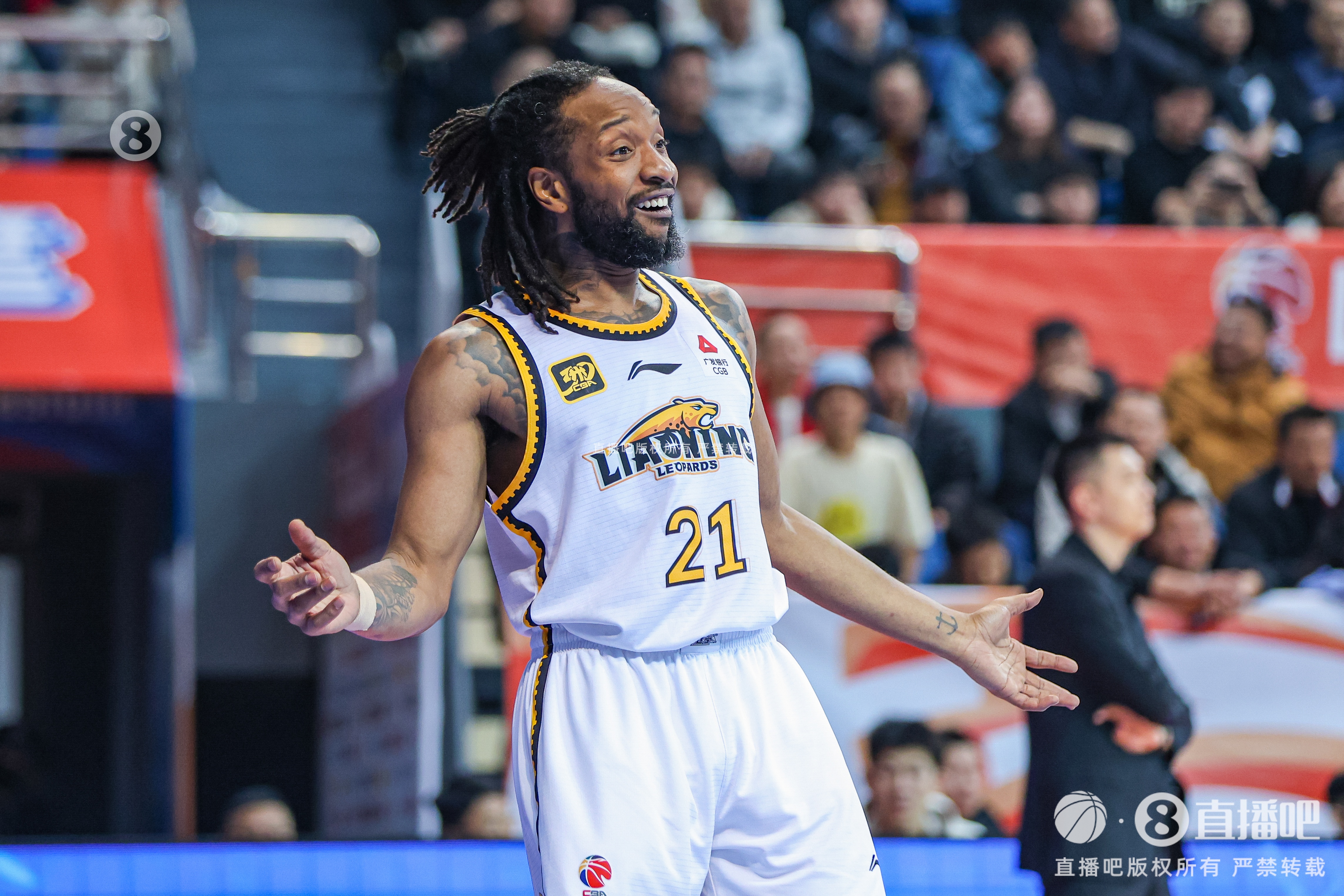 傳射俱佳!威爾斯打滿半場9中6貢獻20分5助 三分5中3
